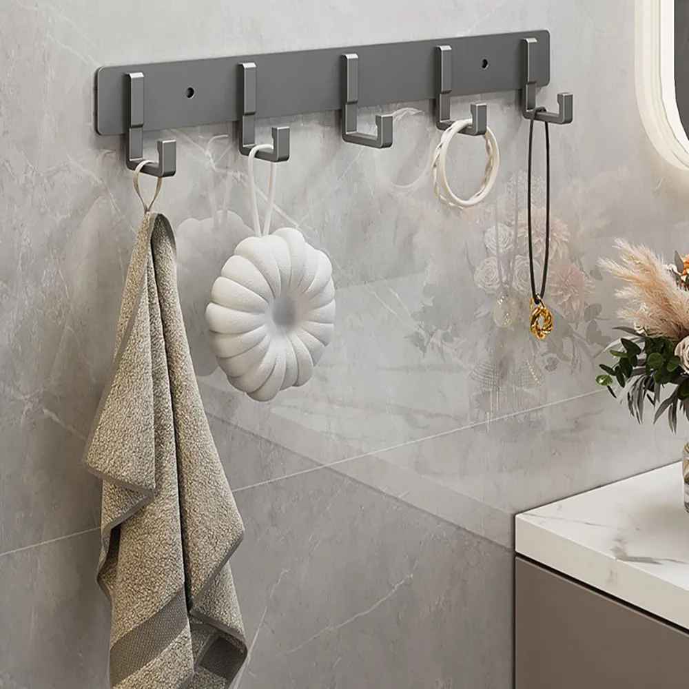 Porte manteaux mural Alumhold avec collier et bracelet