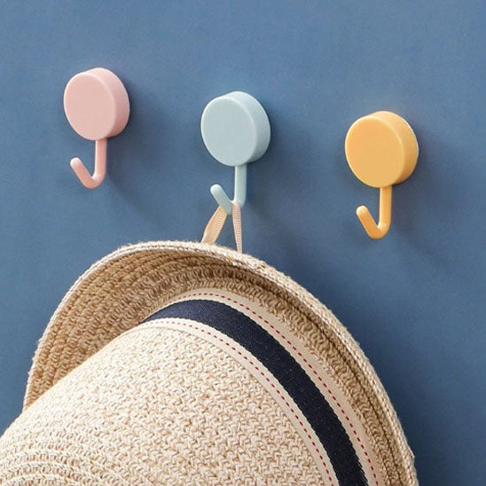crochets muraux colores avec chapeau