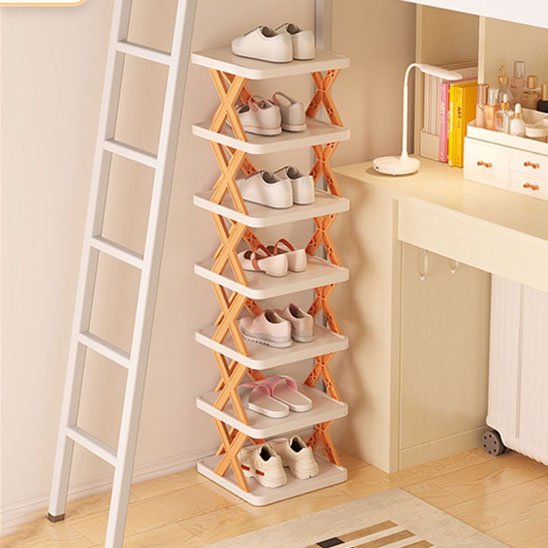 etagere a chaussures modularis avec souliers dans une chambre