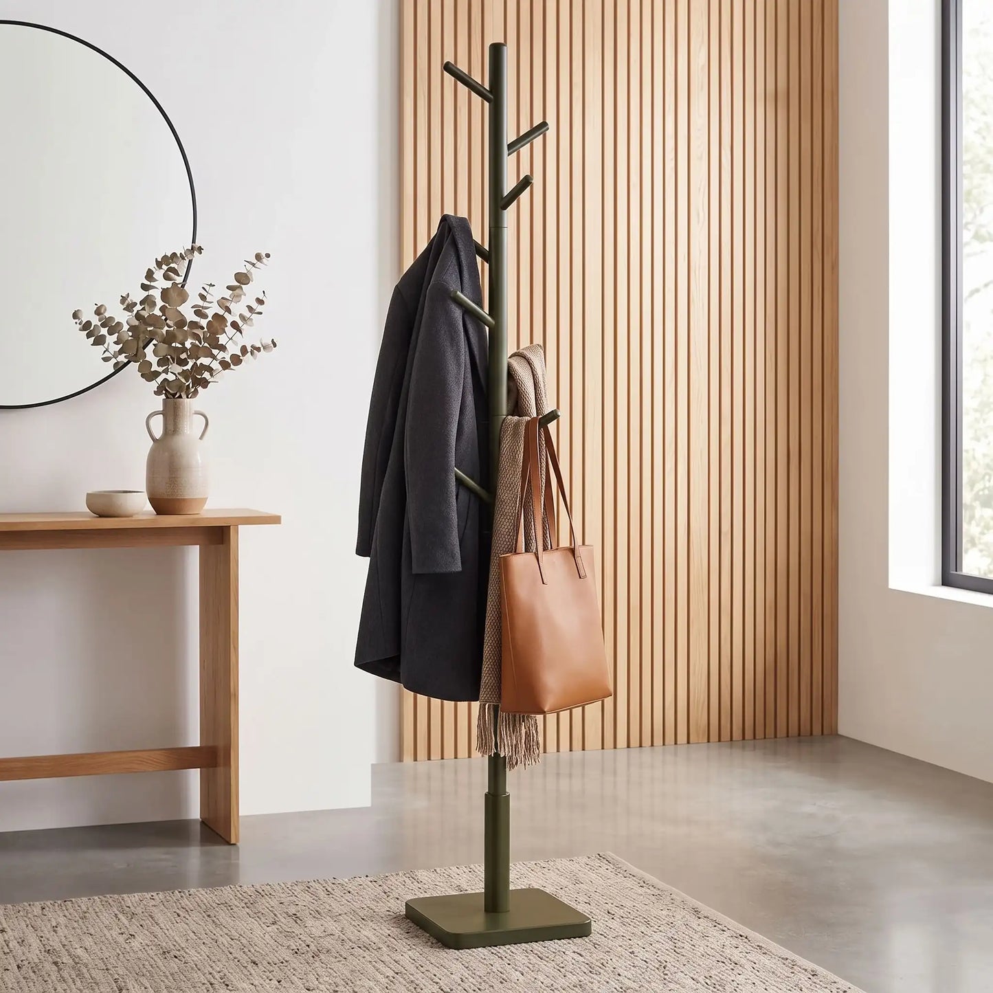 Porte‑manteau bois kaki SKOG Juchoir design élégant