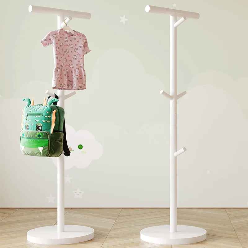 porte manteau enfant zako avec chemise et sac