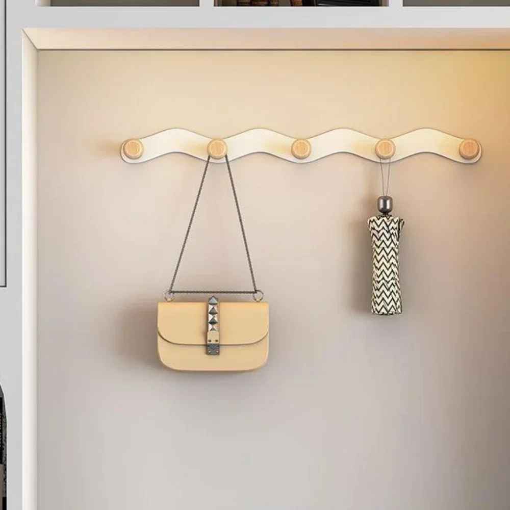 porte manteau mural creativewaves avec sac et parapluie