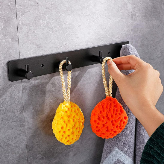 porte manteau mural spacealuminum avec deux eponges