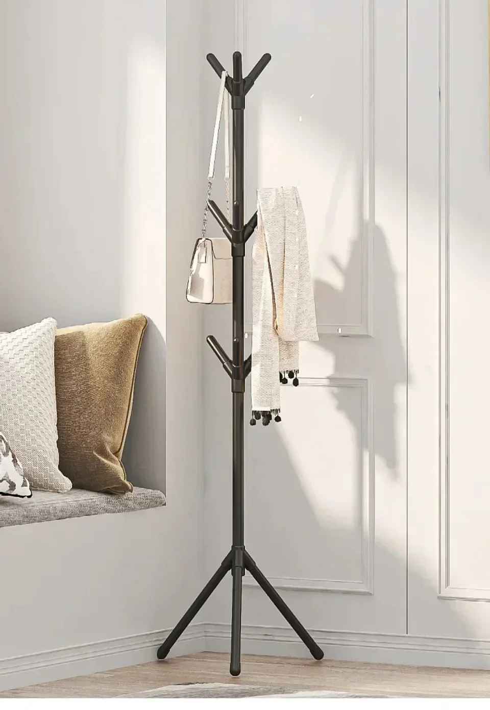 porte manteau sur pied plasticoat noir avec echarpe