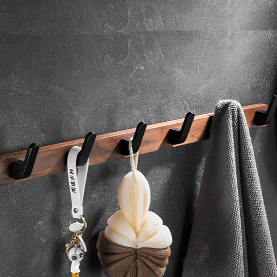 porte manteaux mural nan noir avec serviette et cles