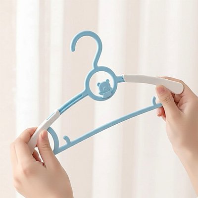 Cintre enfant Colorés Robuste résistant