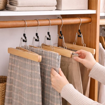 Cintre pantalon​ bois naturel clair