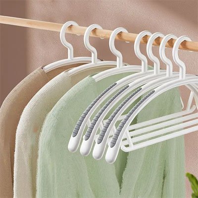 Cintre​s robustes et antidérapants