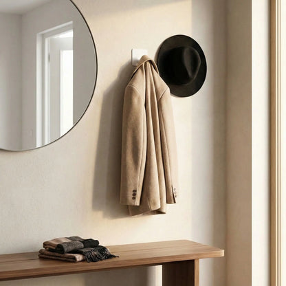 Crochets muraux avec veste et chapeau DésiOrganiz