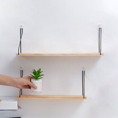 Etagere bois​ avec plante