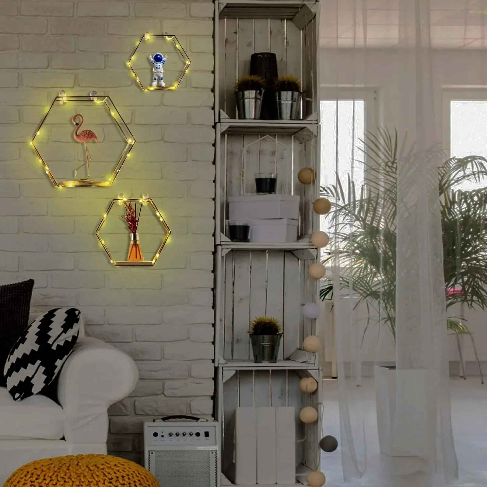 Etagere hexagonale bois métal avec lumières