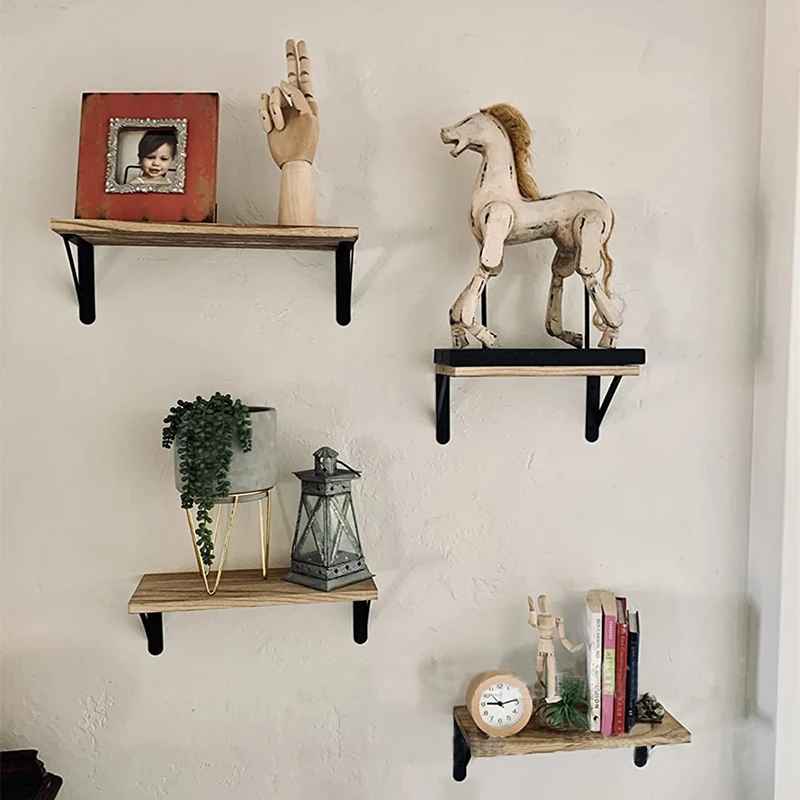 Étagère mural bois polywood avec décorations