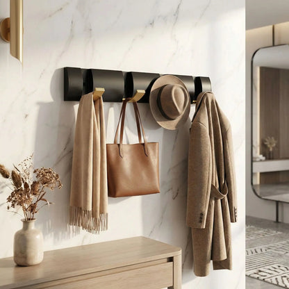 Patere mural aluminium dans une belle entrée