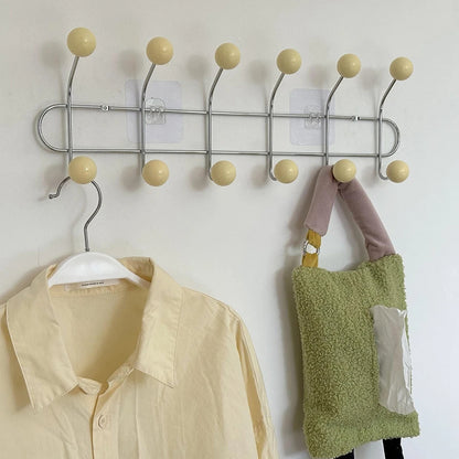 Patère porte-manteau murale design, modèle 6 crochets beiges, style moderne et épuré pour une entrée organisée.