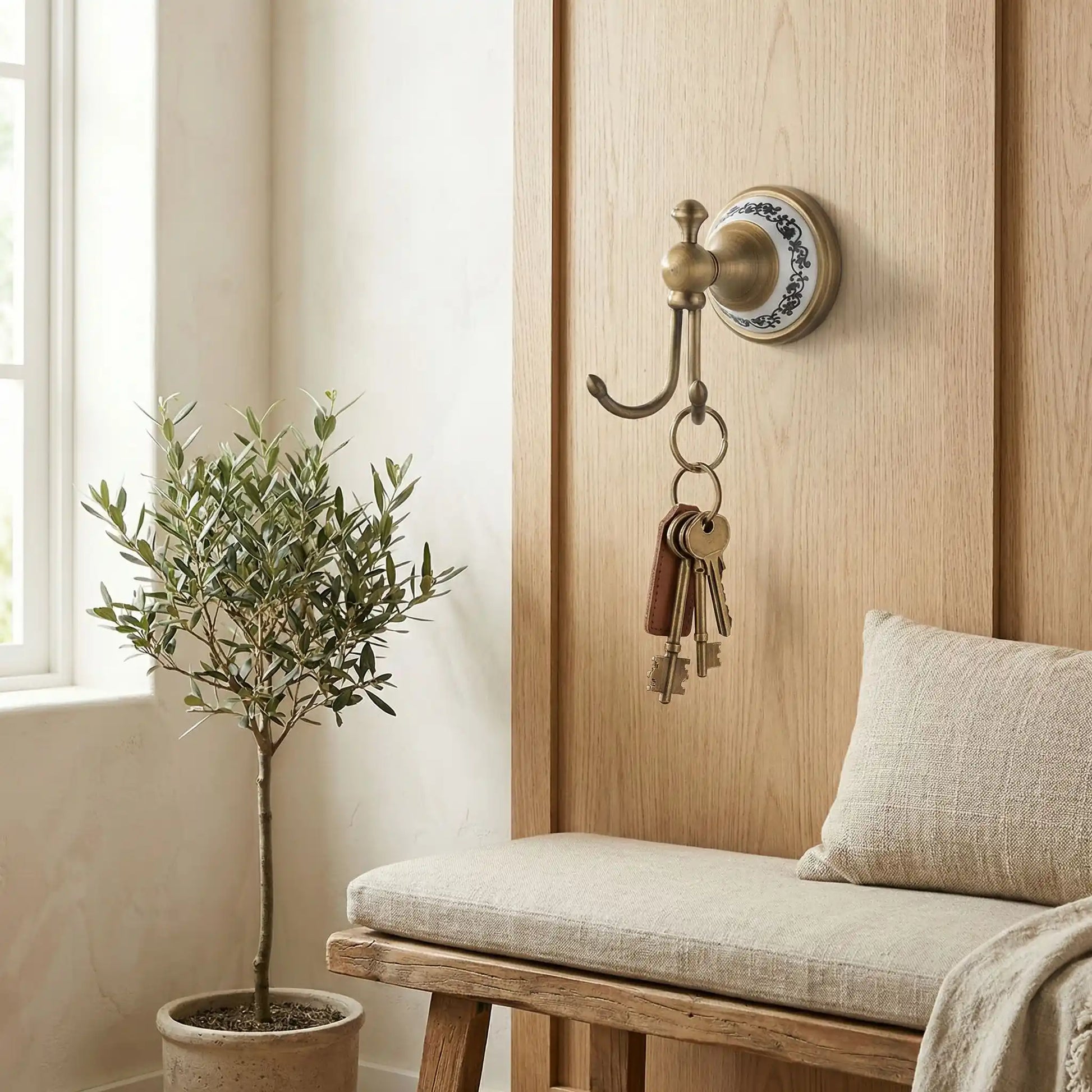 Patère victorienne en laiton céramique entrée