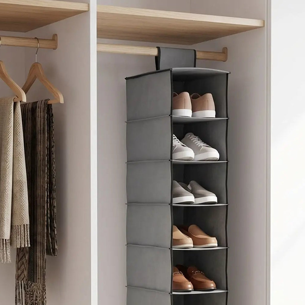 Portant pour chaussures suspendu RangePro coloris Gris Anthracite, idéal pour un dressing moderne et épuré.