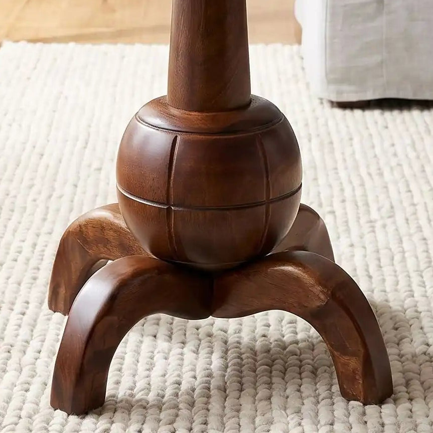 Porte‑manteau bois massif SKOG finition prestige et details sculptés