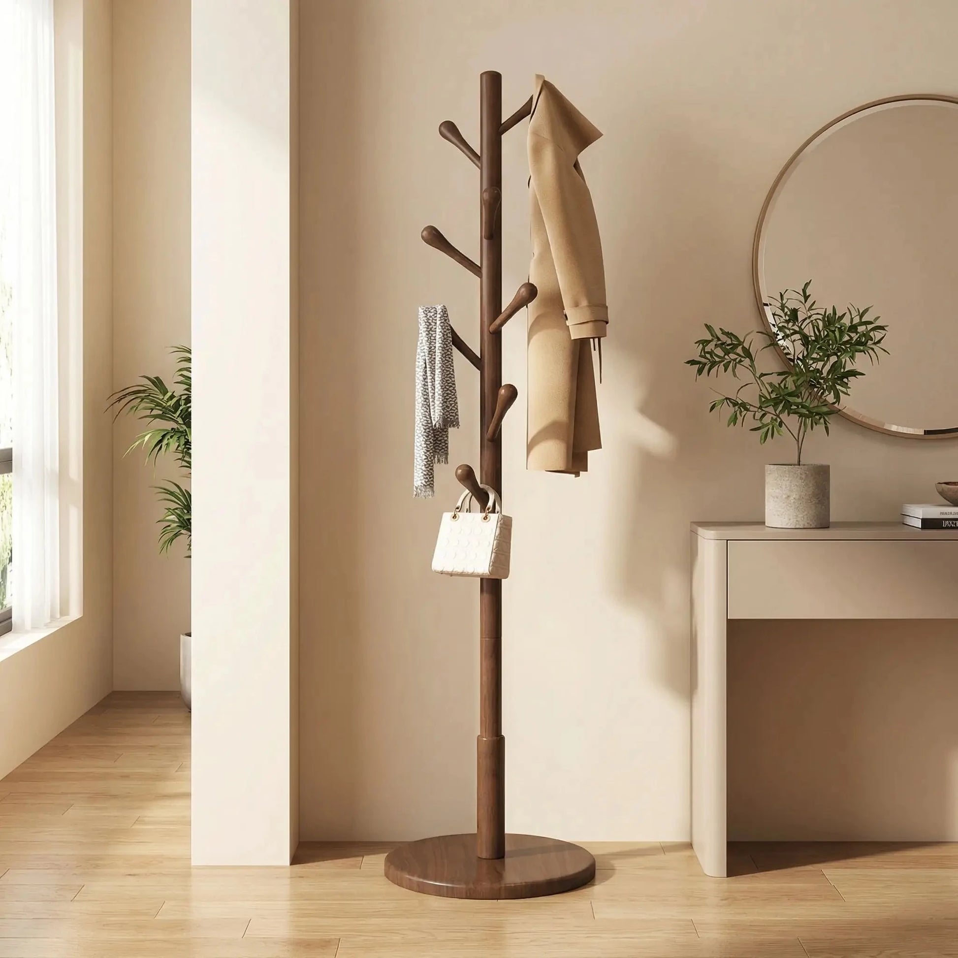 Porte-manteau sur pied en bois massif couleur noyer, design scandinave pour entrée moderne