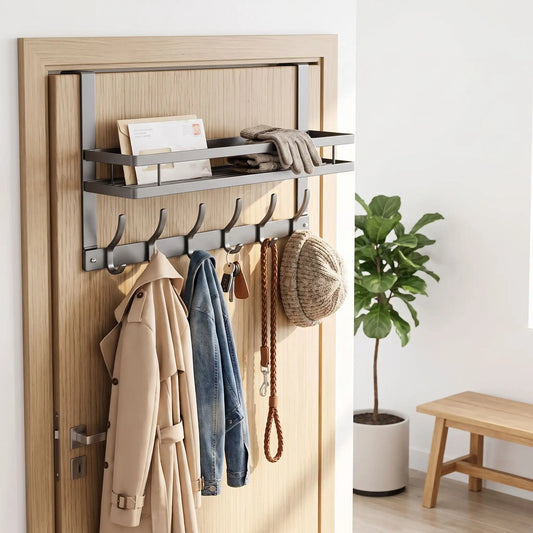Porte‑manteau porte sans perçage avec panier FJELL™ et 6 crochets pour une entrée organisée