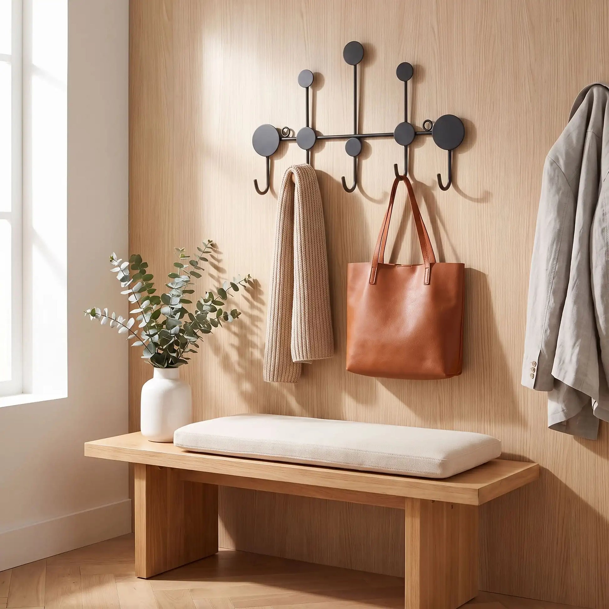 Porte‑manteau mural LYKKE™ Orno™ en fer forgé noir mat, design élégant, présentation d’une unité