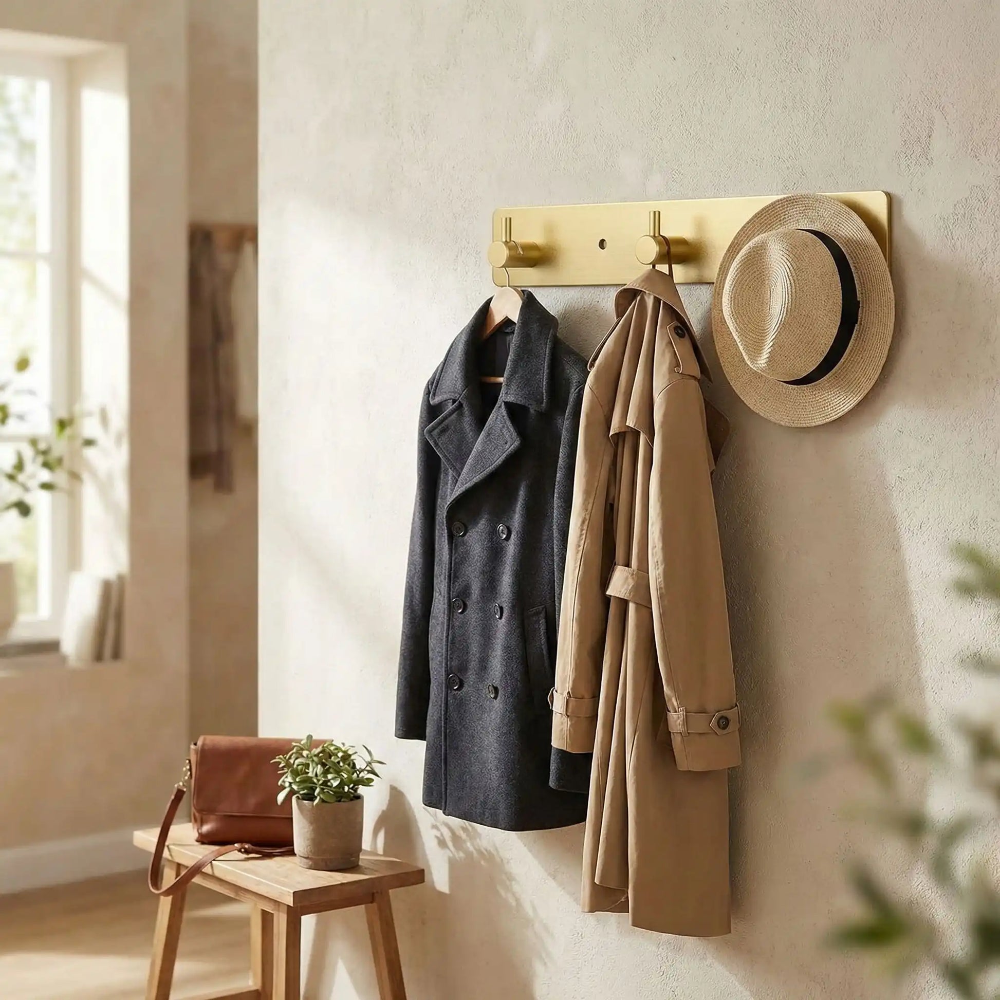 Porte manteau mural avec veste et chapeau SpaceAluminum or