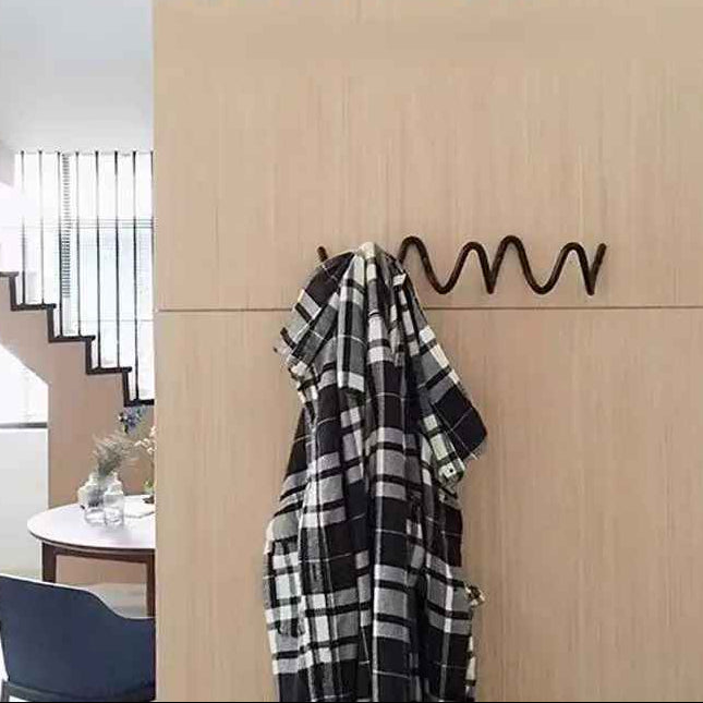 Porte manteau mural design noir Élégance Ondulée