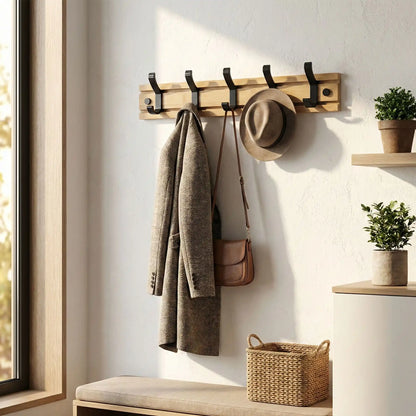 Porte manteau mural en bois avec veste et chapeau SlidingHook
