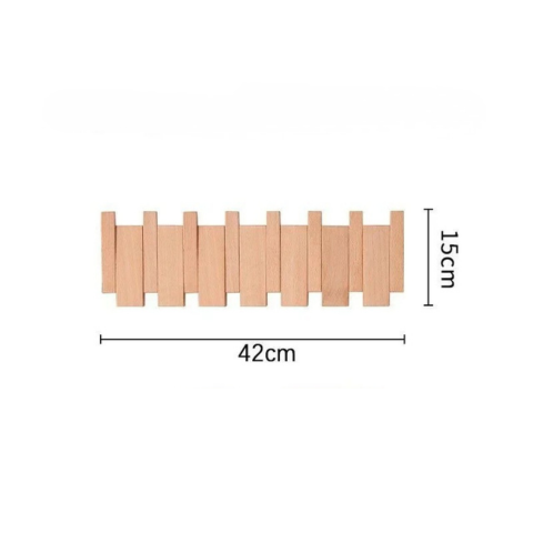 Porte-manteau mural Modulo™ en bois de hêtre massif avec 6 patères rétractables dans une entrée.
