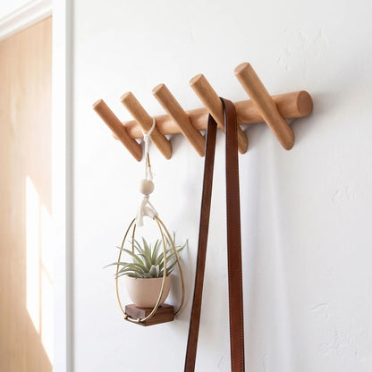 Porte‑manteau mural SKOG™ en bois massif, design scandinave, présentation d’une unité (version 5 crochets)