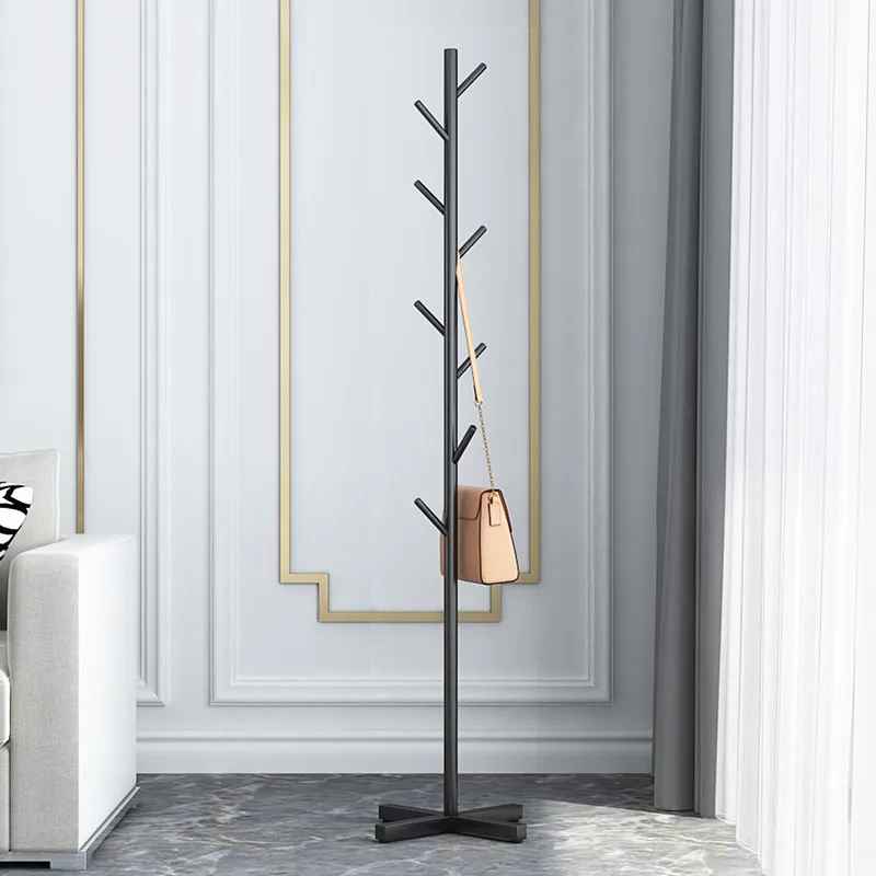 Porte-manteau sur pied noir en métal, design minimaliste pour entrée moderne et organisée