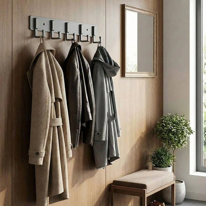 Porte-manteaux mural avec veste Alumhold
