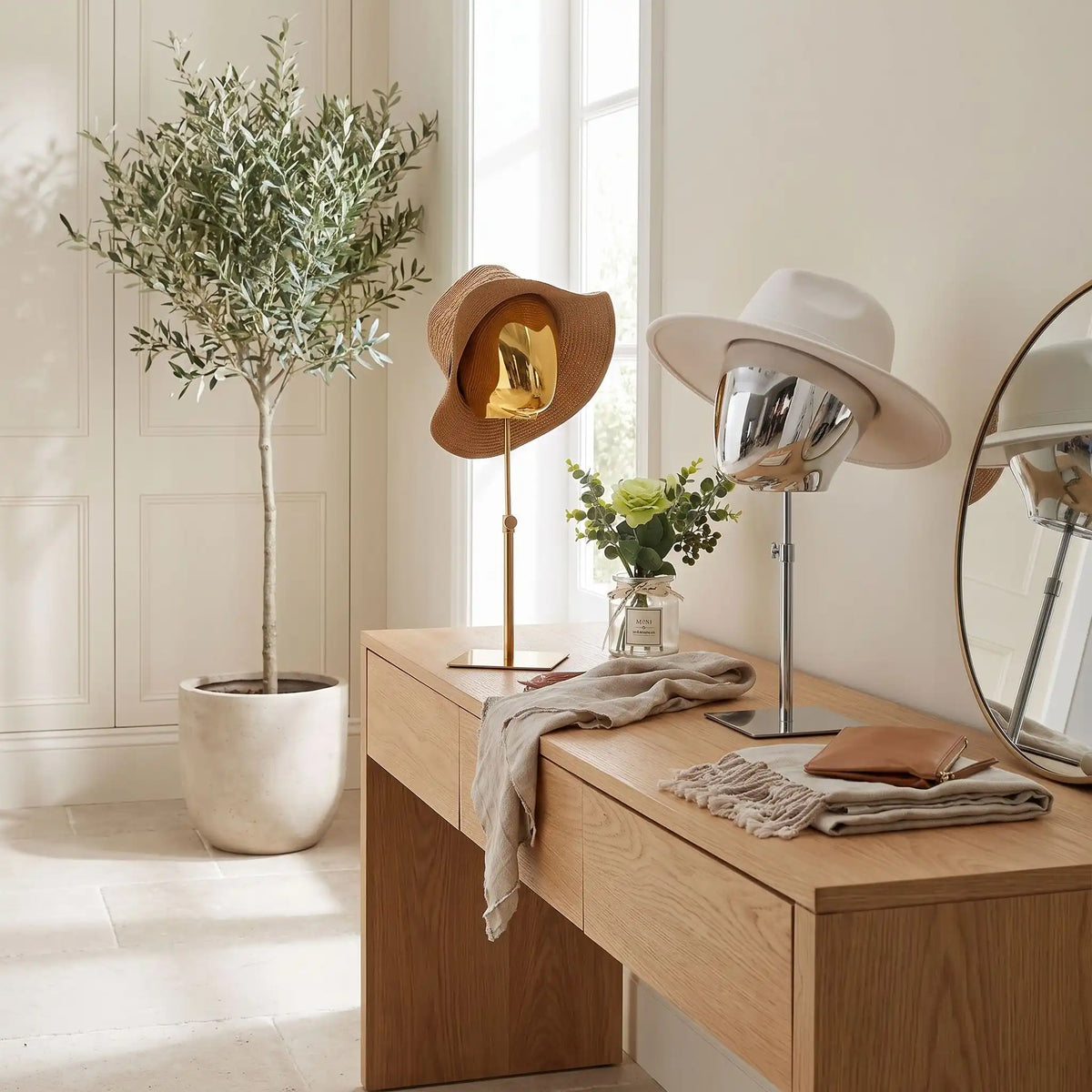 Présentoir à casquette LYKKE™ design métal épuré