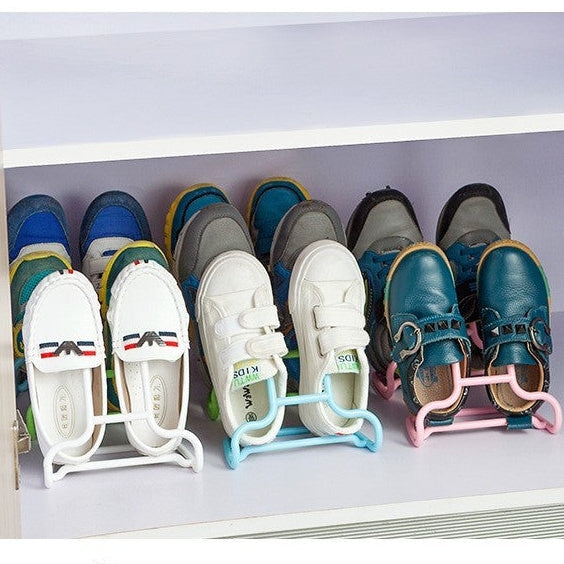 Range chaussures Enfant coloré robuste placard