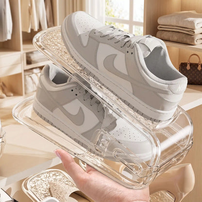 Range chaussures FJELL™ empilable en acrylique transparent pour entrée organisée et gain de place