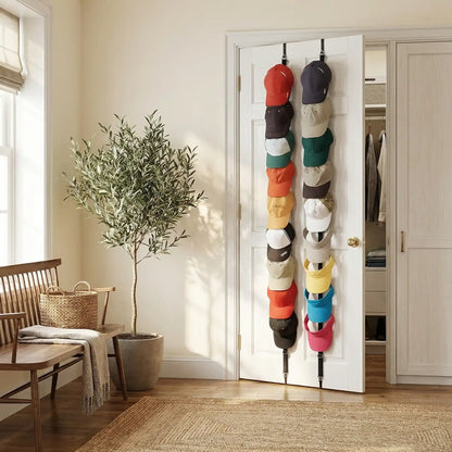 Rangement casquette sur porte