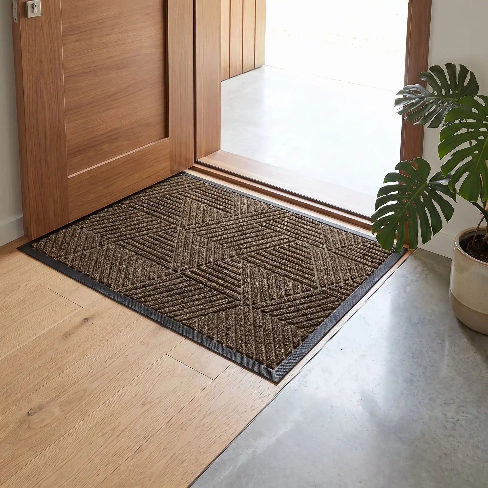 Tapis d’entrée | NORDEN™ – AquaGuard Brun Fibres polyester & caoutchouc naturel