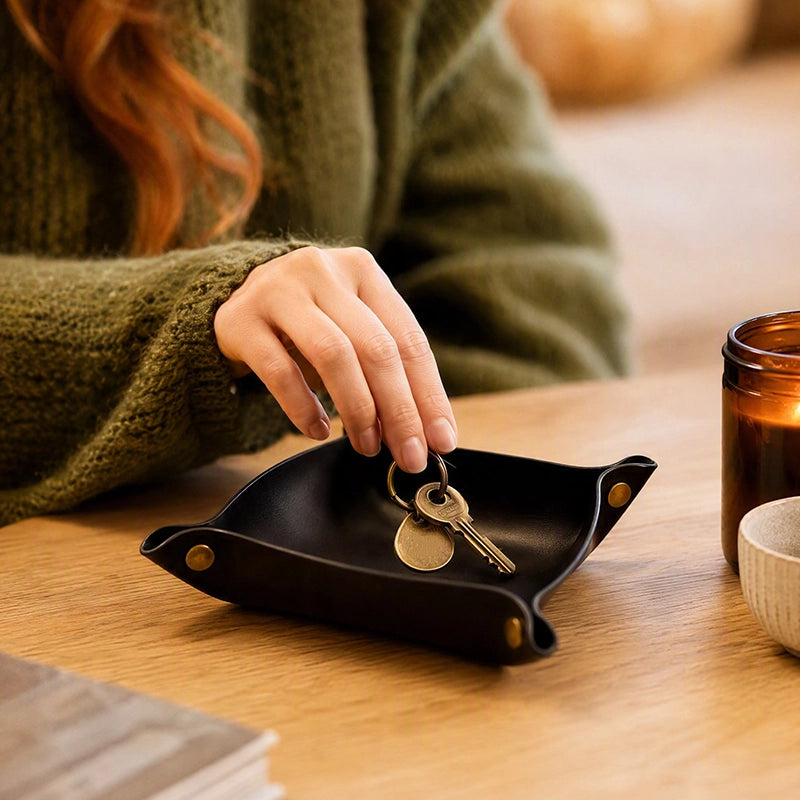 Vide‑poche NORDEN™ pliable en similicuir noir